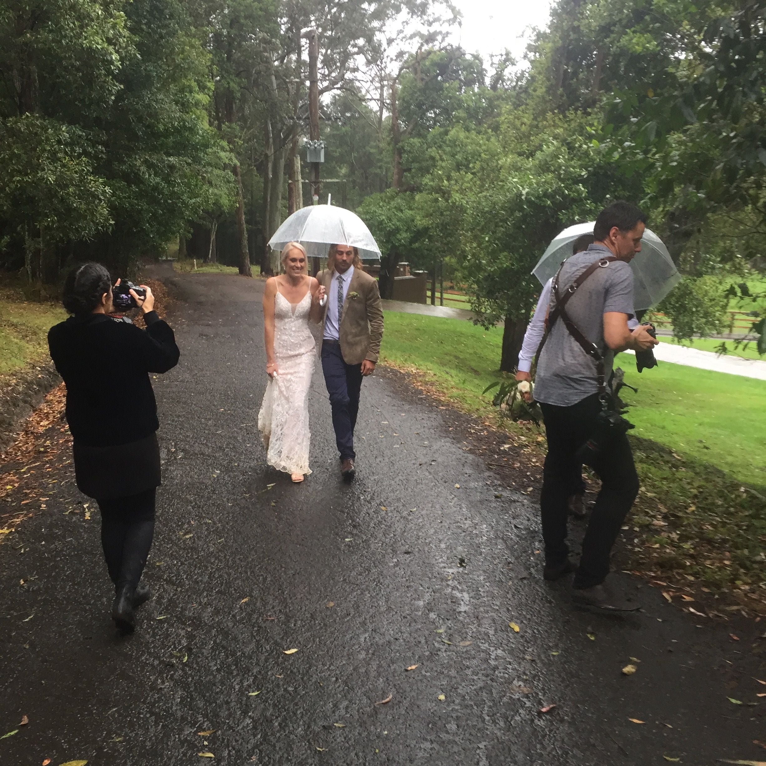 Wedding Transfers & School Formals Image -5a493ed1db20e